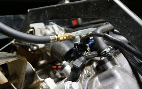 How to Replace the Injection Pump in a Gas Tank